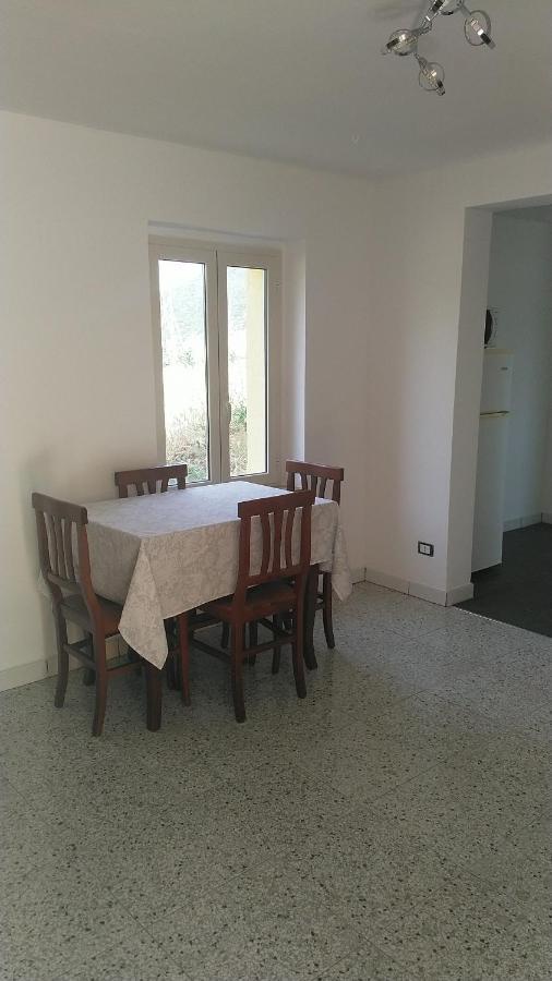 Lake Retreat - Maiella Apartment - Beautiful Lake And Mountain Views Casoli  Ngoại thất bức ảnh